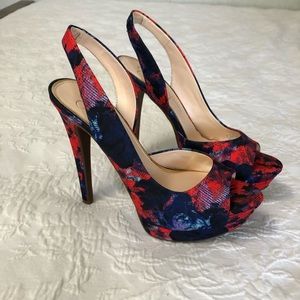 Multicolor Jessica Simpson Sabella sandal!